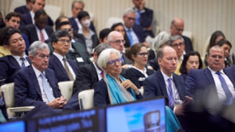 People in the BIS audience room