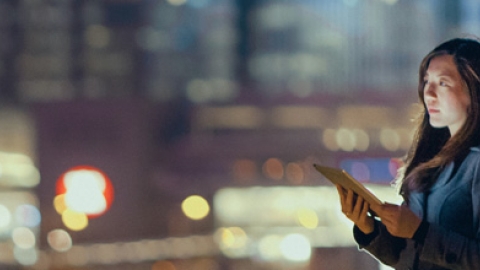 Commonality under pressure: banks and funds
