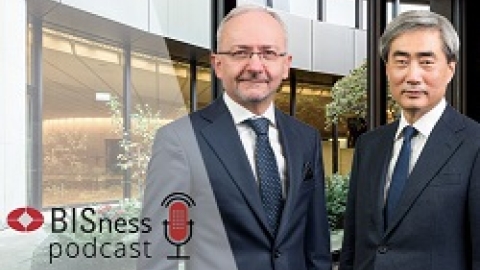 qt2403_briefing_podcast.jpg